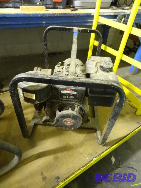 lot 46 image: Generac S4000 generator. Briggs 8 HP. Needs c...