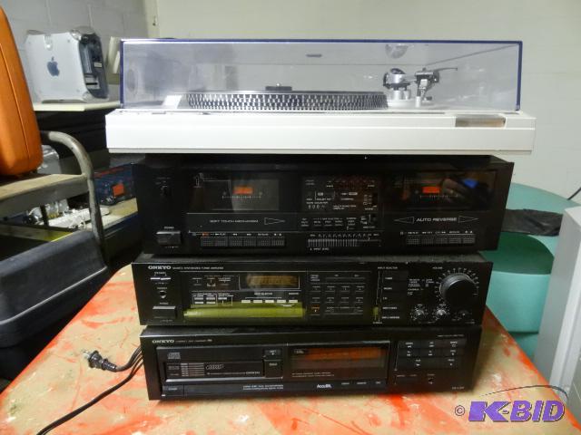 lot 48 image: Stereo system. Onyko TA-RW44. Onyko TX-80. On...