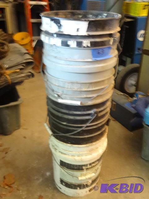 lot 63 image: 6 - 5 gal pails...