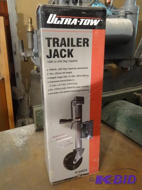 lot 68 image: Ultra tow trailer jack. New in box. 1000 lb c...