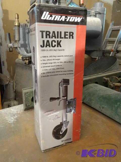 lot 69 image: Ultra tow trailer jack. New in box. 1000 lb c...
