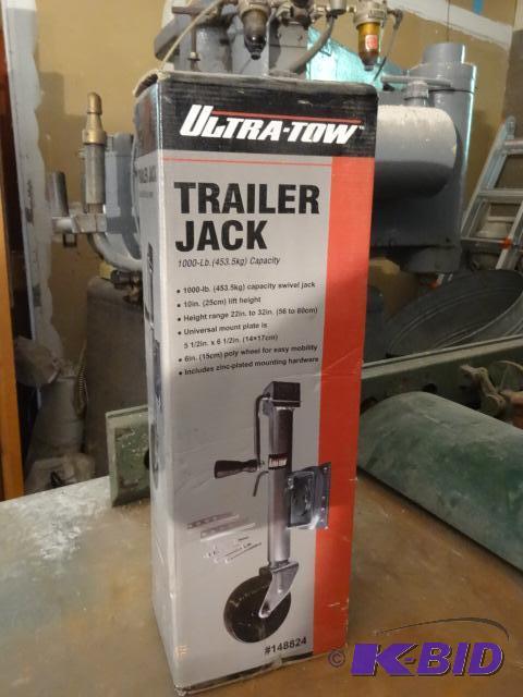 lot 74 image: Ultra tow trailer jack. New in box. 1000 lb c...