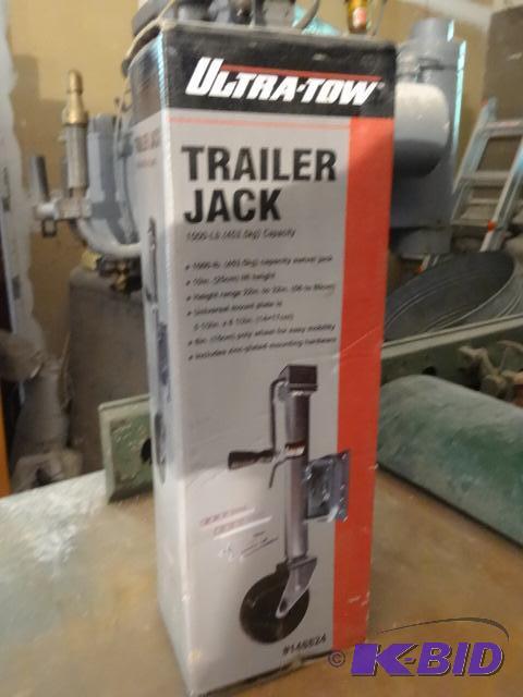 lot 75 image: Ultra tow trailer jack. New in box. 1000 lb c...