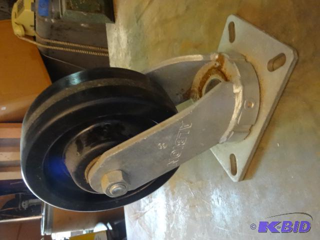 lot 81 image: Albion heavy duty swivel caster. 8"...