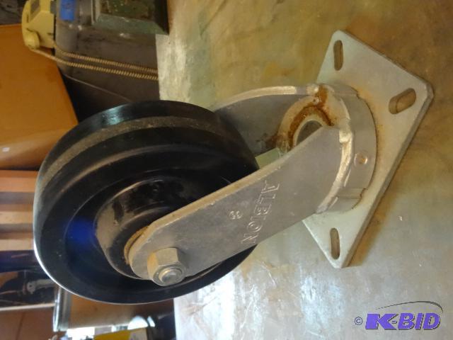 lot 82 image: Albion heavy duty swivel caster. 8"...