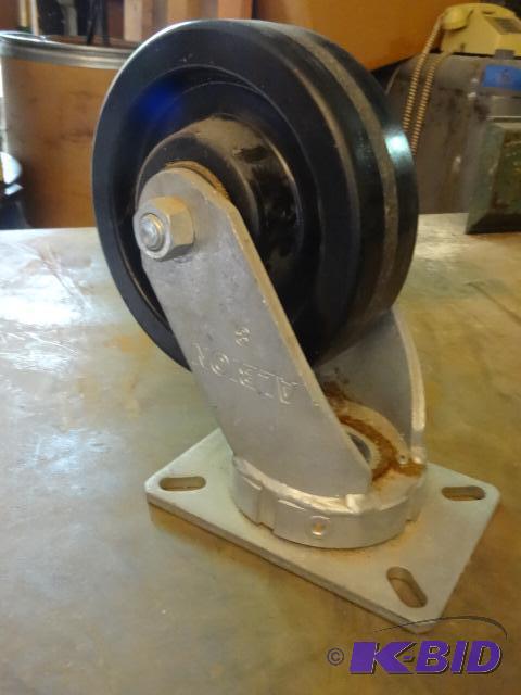 lot 87 image: Albion heavy duty swivel caster. 8"...