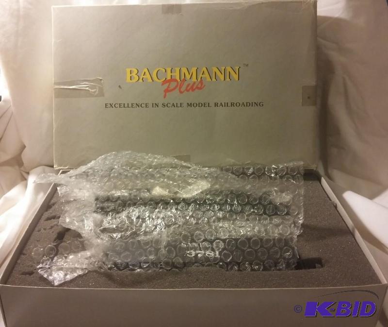 lot 1 image: Vintage Bachmann Plus HO 31320 4-8-4 Steam Lo...
