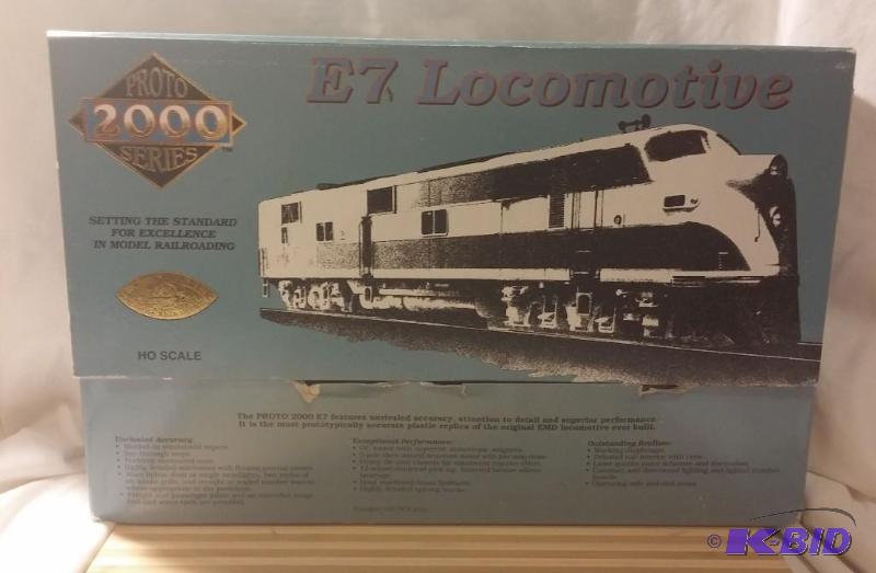 lot 12 image: Life Like Proto 2000 Burlington CB&ampQ E7 L...