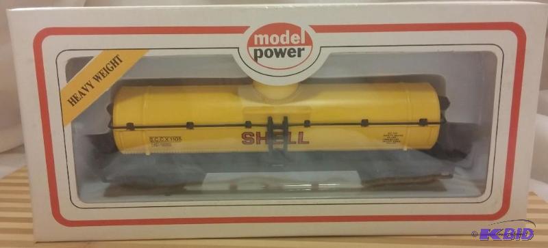 lot 23 image: MODEL POWER 8103 HO Chemical Tank Car -- Sh...