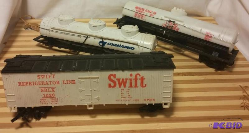 lot 48 image: Lot of 3 Athearn Train Cars HO...