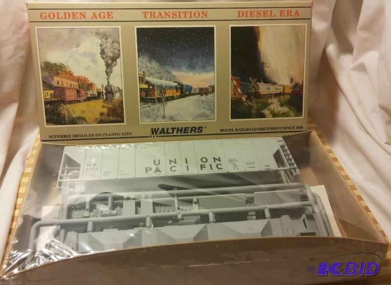 lot 53 image: Athearn HO Train Model NEW IN BOX-Pictured as...