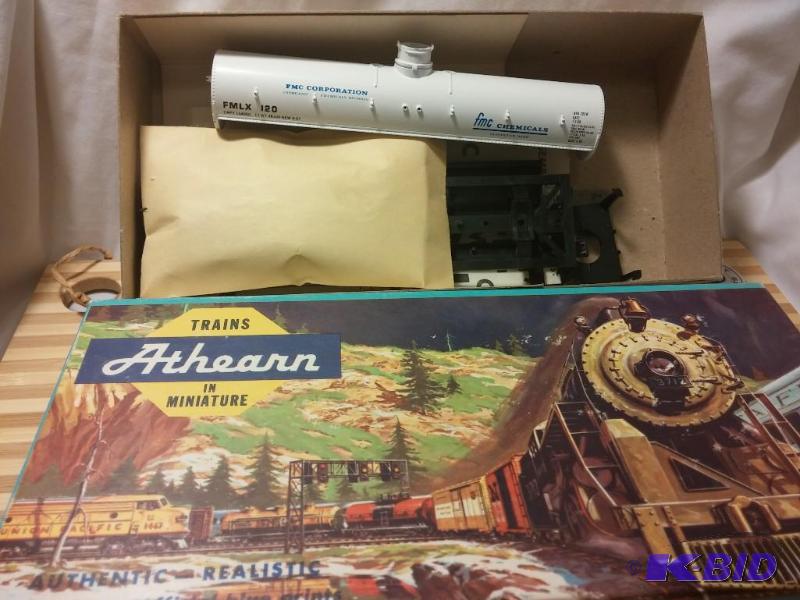 lot 57 image: Athearn HO Train Model NEW IN BOX-Pictured as...