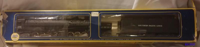 lot 9 image: AHM Rivarossi 4272 Southern Pacific 4-8-8-2 C...