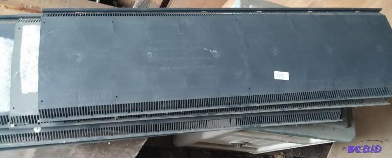 Lot of 4 NEW AIR VENT INC.Black Plastic Ridge...