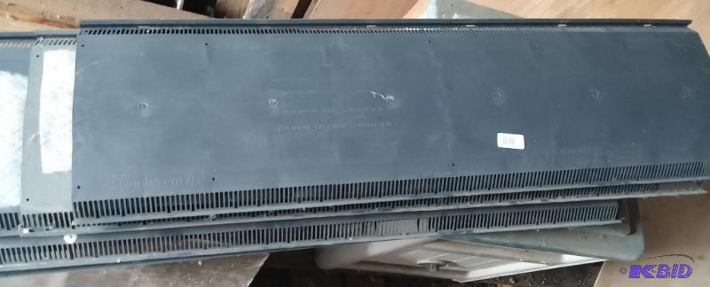 Lot of 4 NEW AIR VENT INC.Black Plastic Ridge...