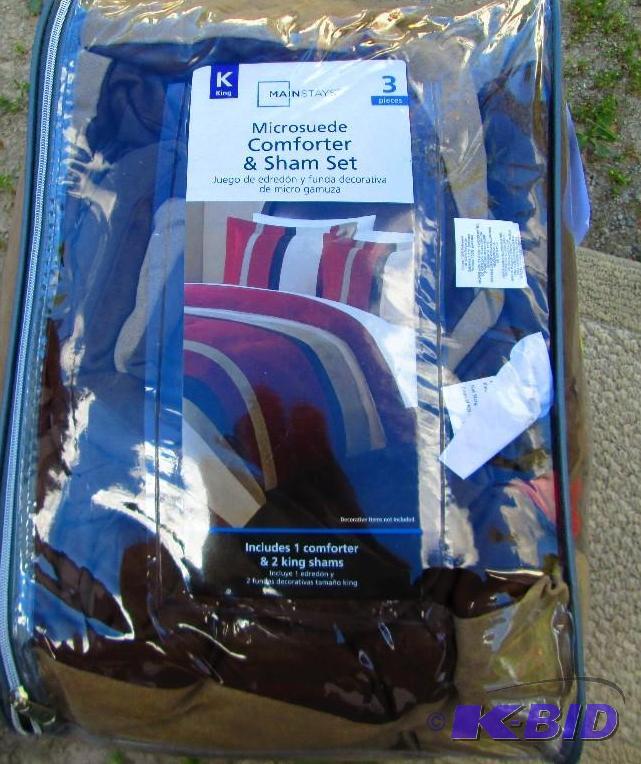 lot 10 image: King comforter and sham set - features micro ...