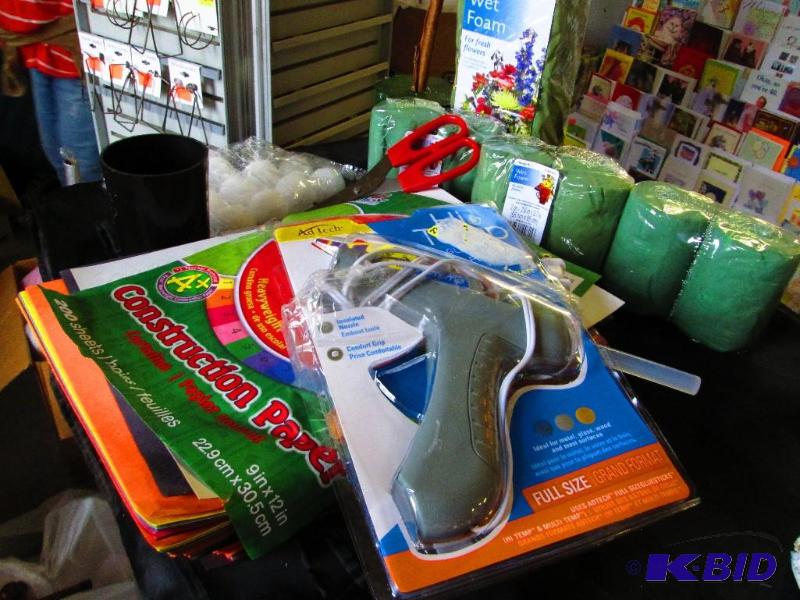 lot 177 image: Hot Glue gun, foam flower forms, constuction ...