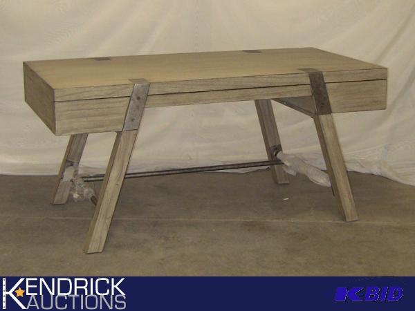 lot 42 image: Sligh Barton Creek Wyatt Table Desk
