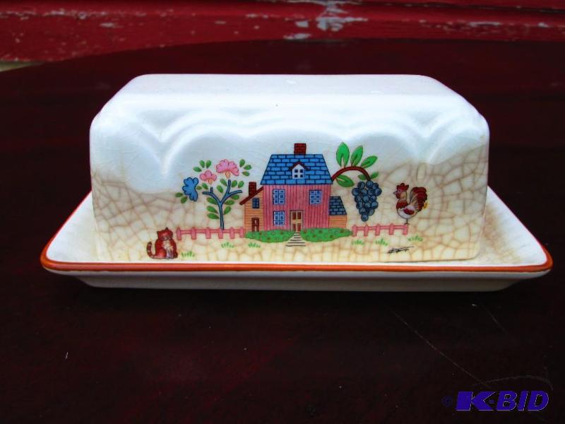 Beautiful vintage butter dish by Jamestown Ch...