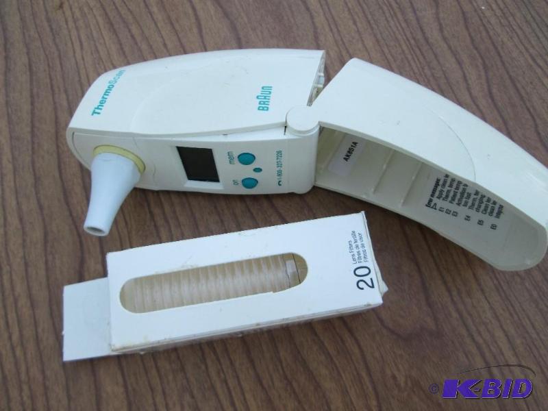 Braun thermoscan ear thermometer with extra l...