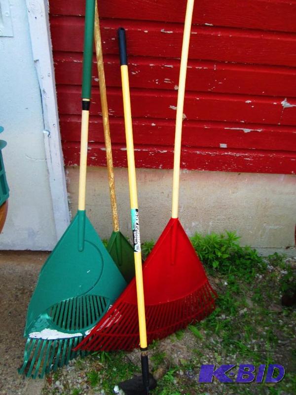 3 rakes and a garden hoe...