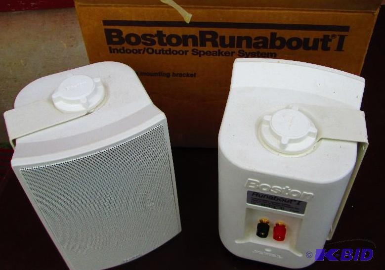 Boston Runabout indoor  outdoor waterproof s...