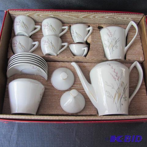 Childs Tea Set