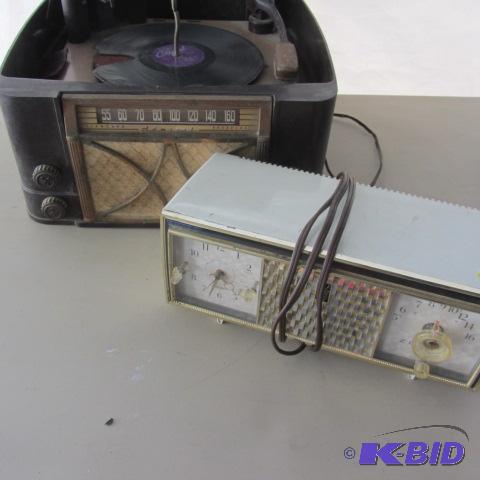 Bakelite Radio