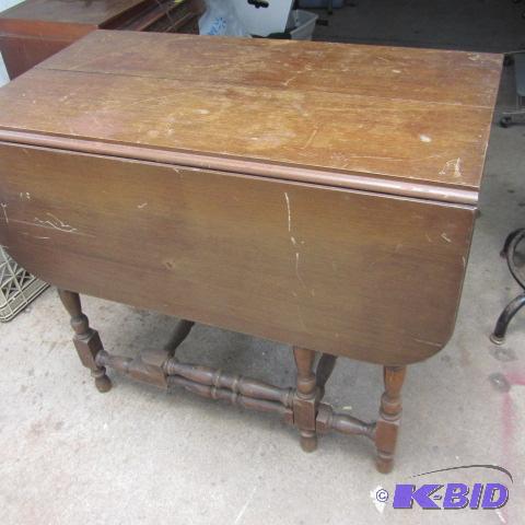 Drop-leaf Table