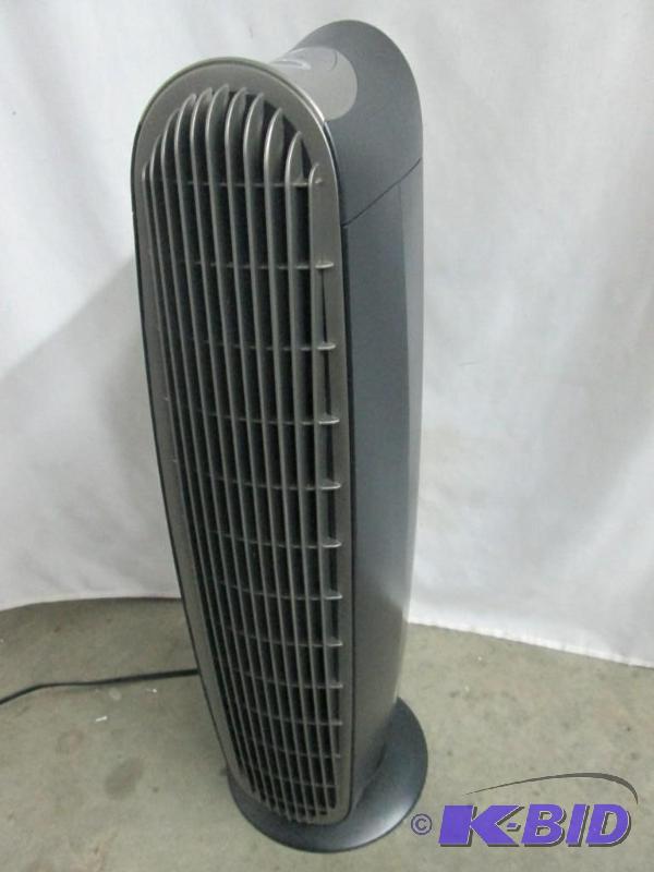lot 17 image: Honeywell HEPAClean Tower Air Purifier