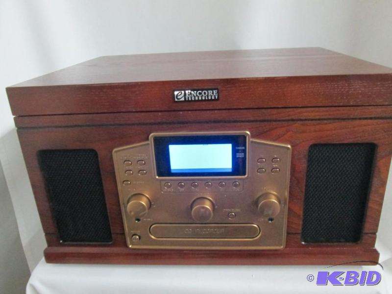 lot 23 image: Encore Technology Nostalgic 6-in-1 Sound System