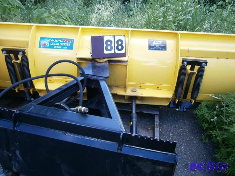 Snow Wolf Ultra Series - 108, Bobcat mount, s...