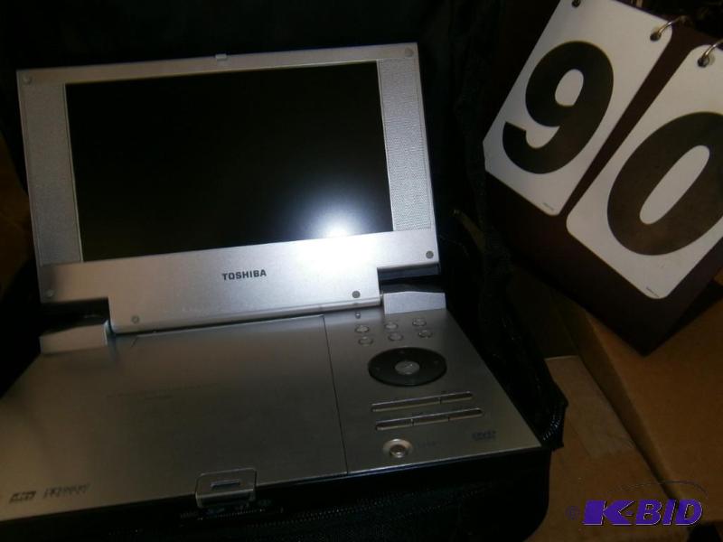 Toshiba portable DVD player, needs power cord...