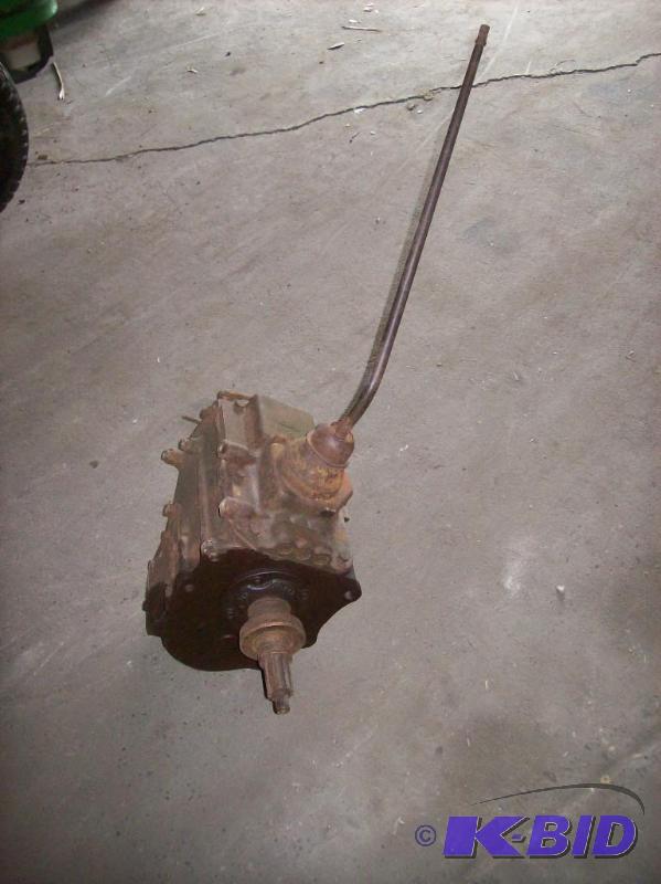 lot 21 image: 4 Speed Transmission