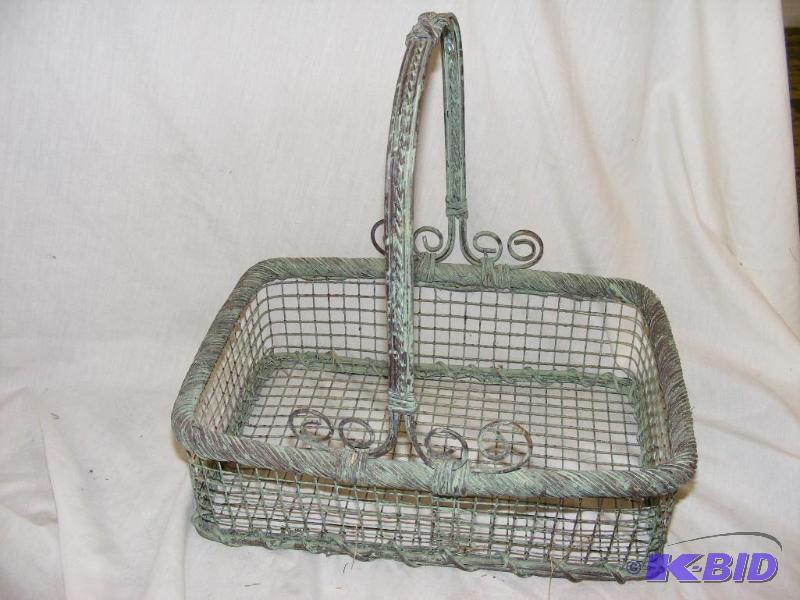 MetalWicker Basket