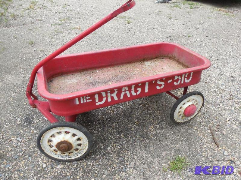 lot 3 image: 1950s vintage wagon
