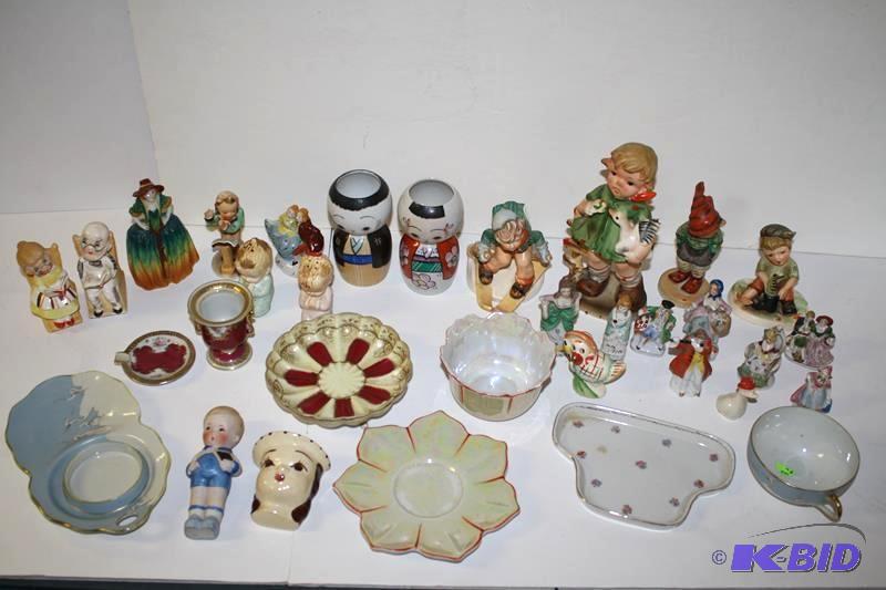 lot 101 image: Lot of Collectible&nbspDecorative figurine...