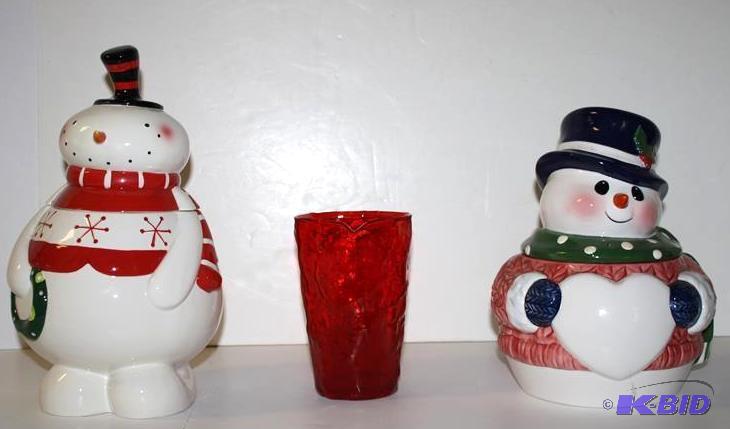 lot 104 image: 2 Decorative Christmas snowmen cookie jars....
