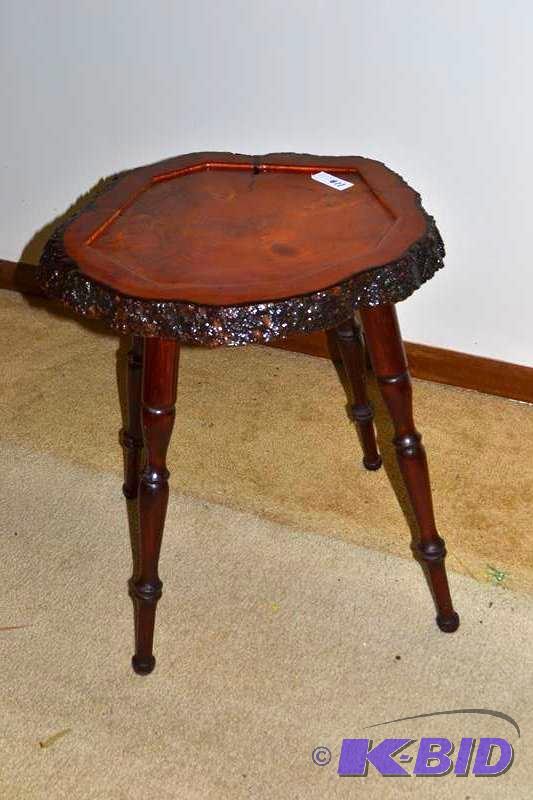 lot 118 image: Beautiful Tree trunk table 20x24"...