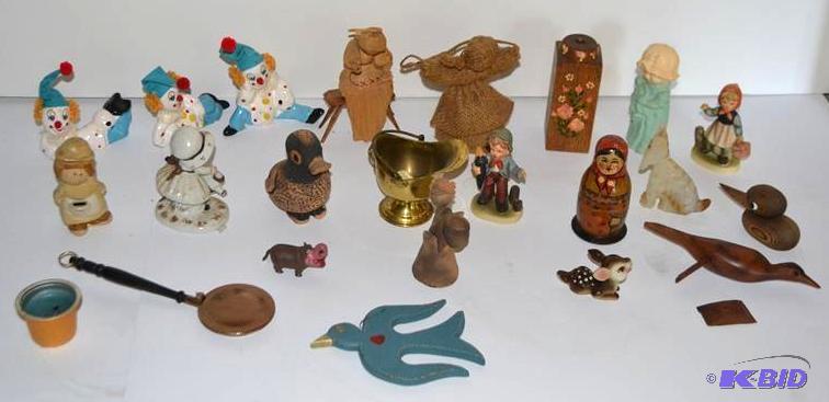 lot 171 image: Miniatures