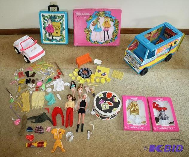 lot 177 image: Barbies and Accessories