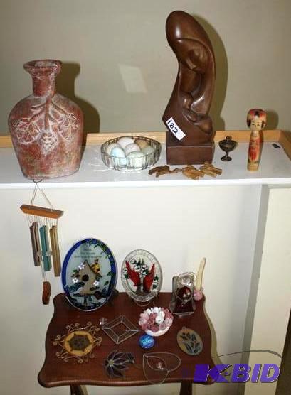 lot 182 image: Lot of Collectibles
