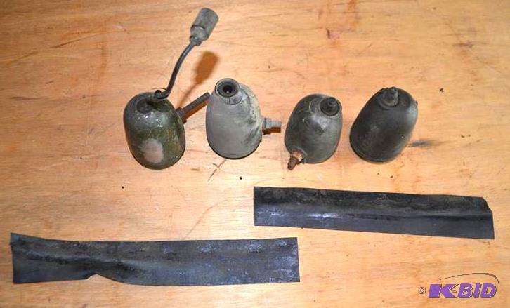 lot 193 image: 1971 M151A2 army jeep Turn Signal Fixture