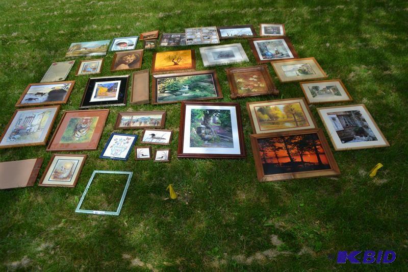 lot 212 image: Framed prints-Still Life, Landscapes, Seascapes, Portraits