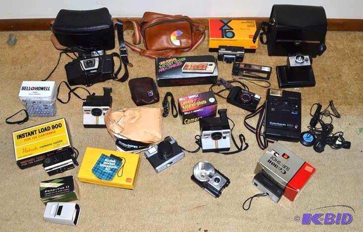 lot 217 image: Vintage Cameras
