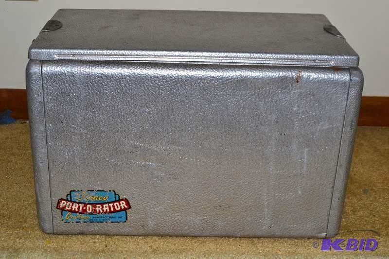 lot 218 image: Cronstroms Ice Chest