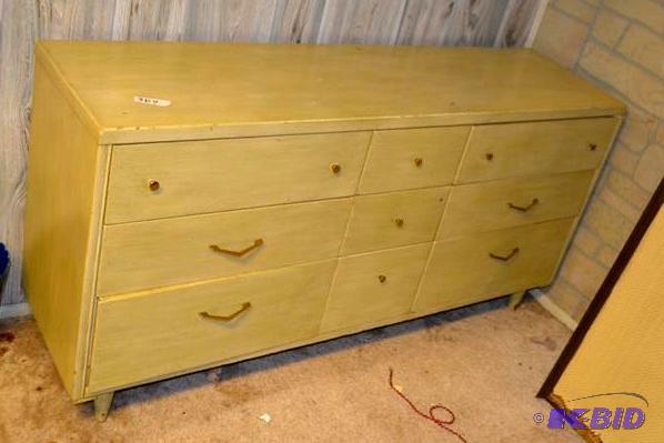 lot 284 image: Vintage Dresser low profile