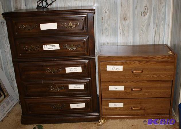 lot 303 image: Dressers
