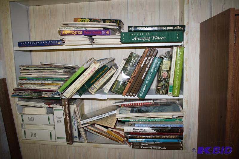 lot 306 image: Gardening Books