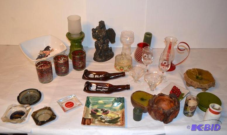 lot 365 image: Vintage Shot glasses, ashtrays